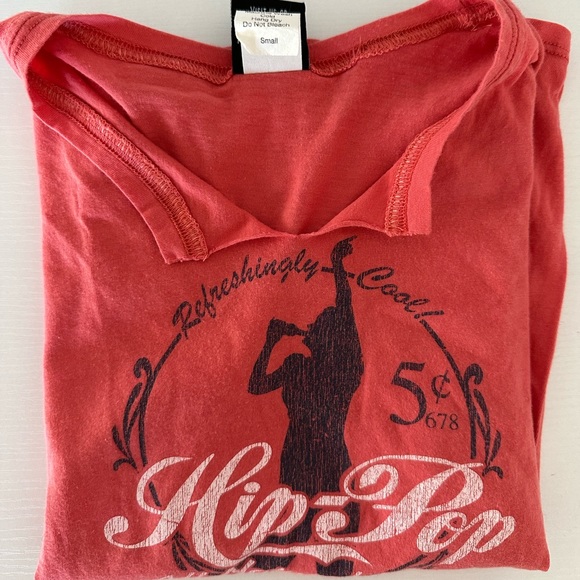 Vintage! Made in the USA! Graphic Tee! - Picture 3 of 8